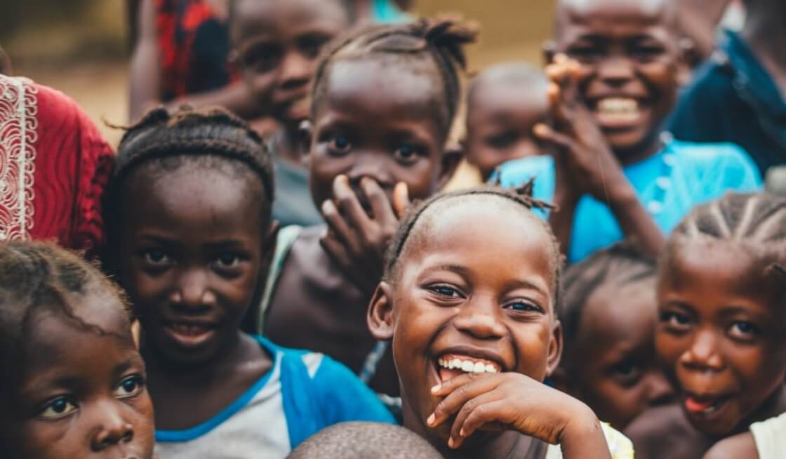 笑顔の子供たちの様子