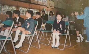 小学校2年生まで入院。中学校を卒業するまで入退院と手術を繰り返した。