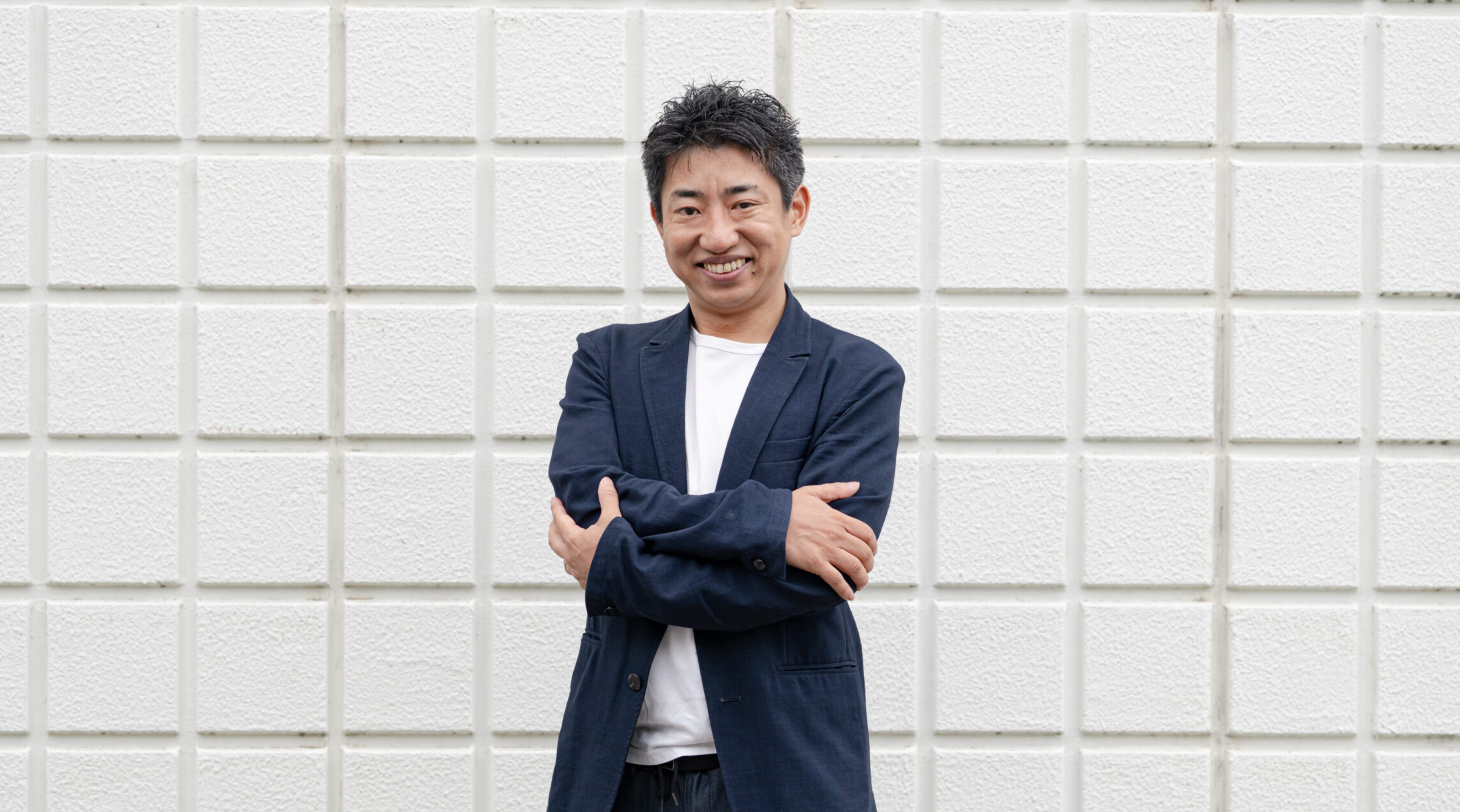 「点」が「線」になった瞬間　 見える景色が変わった。　　　 「希望」を持って　　　　　一歩踏み出せる場所を　　　作り続けます。